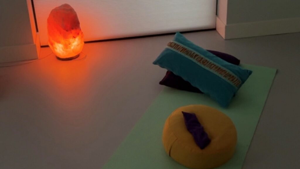Yin yoga studio